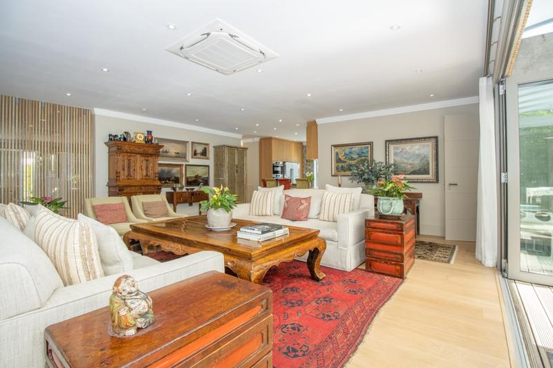 4 Bedroom Property for Sale in Constantia Western Cape